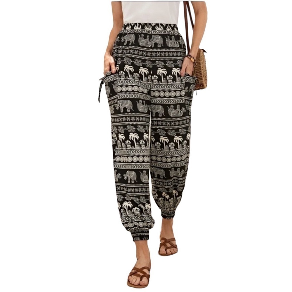 EMERY ROSE Geo & Elephant Print Dual Pocket Pants